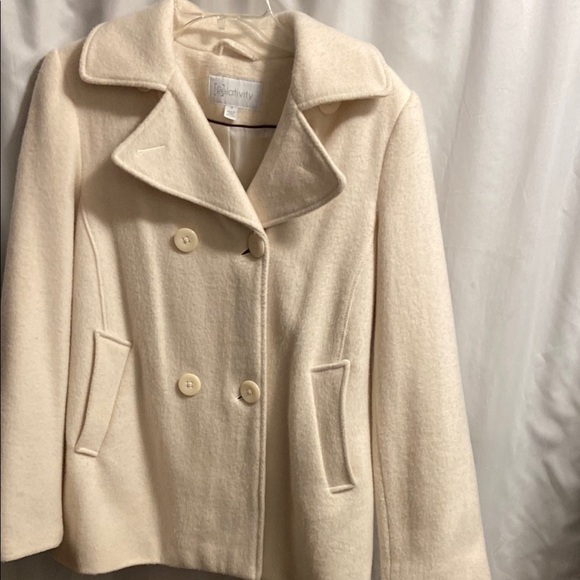 Relativity Women's Ivory Double-Breasted Coat - Picture 2 of 5